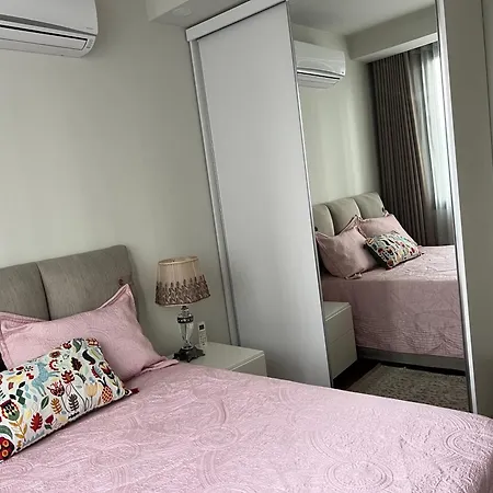 4+1 Apartment *